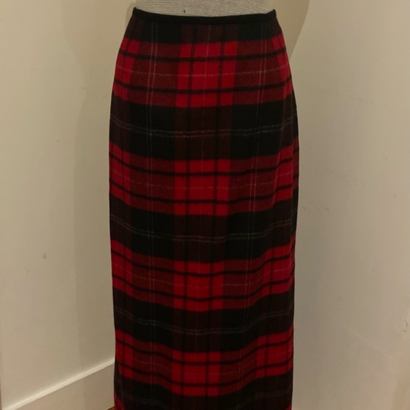 Talbot Dresses & Skirts - Talbot long plaid skirt